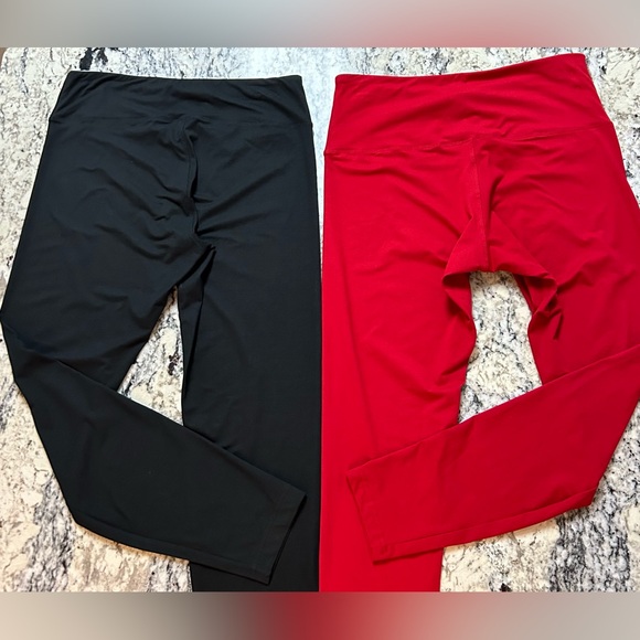 Two Pairs Leggings Size XL - Picture 2 of 4